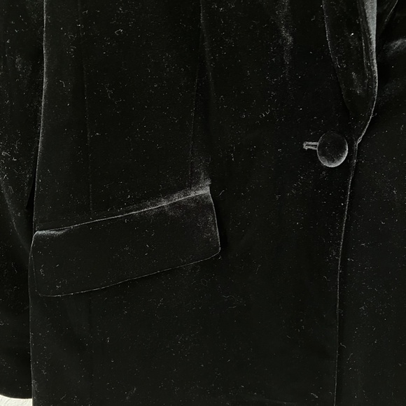 Special Occassion INC Women's Black Velvet Blazer, Created for Macy's, Medium - Picture 6 of 9